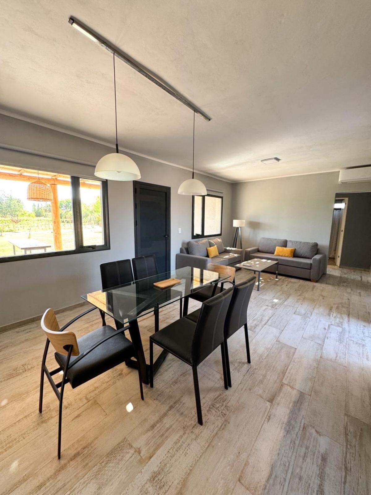 Casas De Vina * Villa Union (La Rioja)